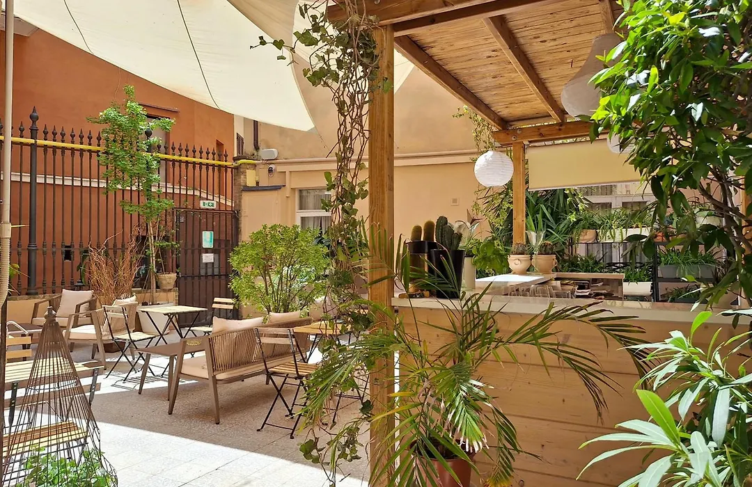 Hotel Lauri-1